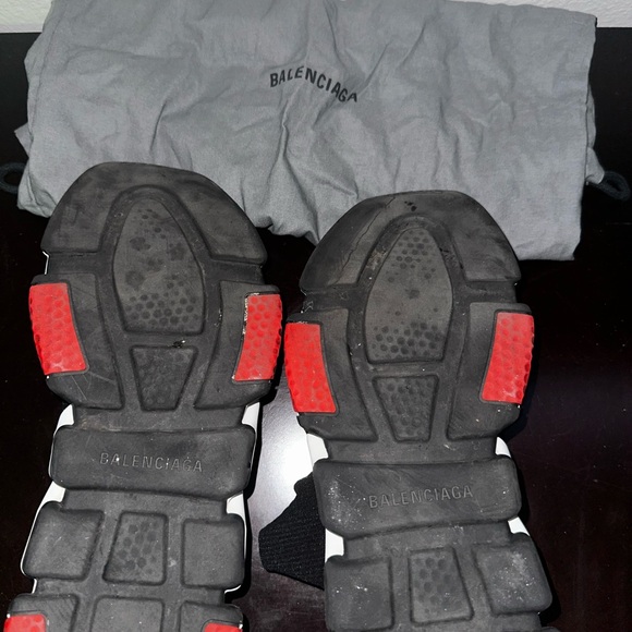 Balenciaga trainers, size 10, black with red - Picture 3 of 4
